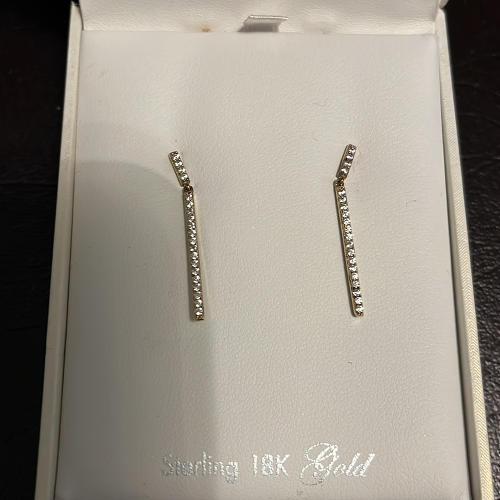 Dangle earrings  Crislu